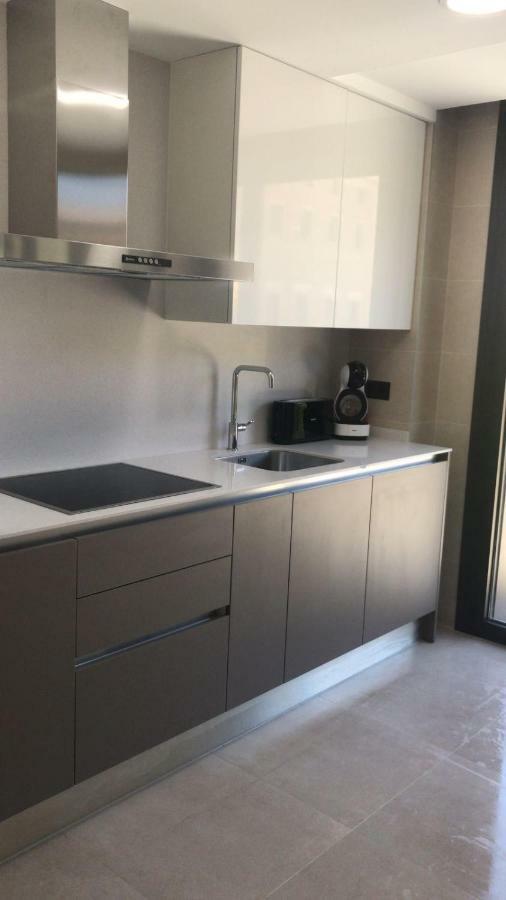 Az El Balcon A La Basilica Apartman Zaragoza Kültér fotó